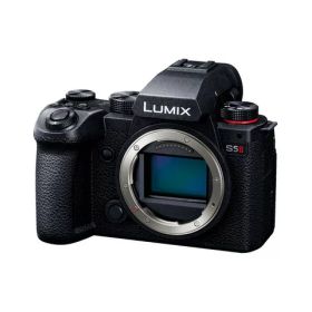 デジタルカメラ パナソニック LUMIX 新開発フルサイズセンサー 新世代ヴィーナスエンジン搭載 K(ブラック) デジタル一眼カメラ／ボディ DC-S5M2