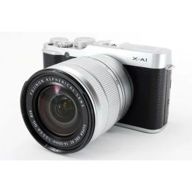 【中古】 フジフィルム 富士フイルム FUJIFILM ミラーレス一眼カメラ X-A1 レンズキット シルバー シルバー 美品 小型軽量ボディ 当店保証30日間 人気 ミラーレス一眼 ミラーレス デジタルカメラ 中古