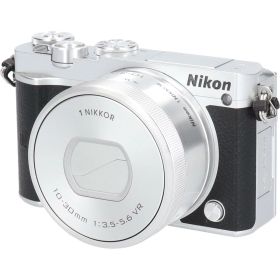 NIKON1 J5 レンズキット【中古】
