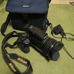 Nikon Coolpix P1000 コンパクトデジタルカメラ 中古品