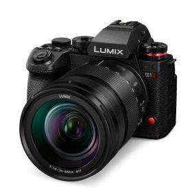 【中古】パナソニック(Panasonic) フルサイズ ミラーレス一眼カメラ ルミックス S1M2M 標準レンズキット2,410万画素 ブラックDC-S1M2M