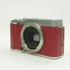【中古】 (フジフイルム) FUJIFILM X-A1 ボディ レッド【中古カメラ デジタル一眼】 ランク：B