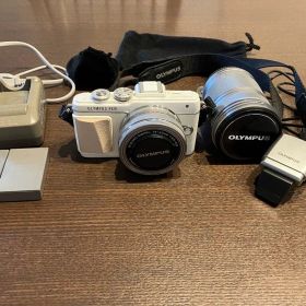 美品 OLYMPUS PEN E-PL7 ホワイト EZダブルズームキット