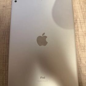 iPad (第9世代) 10.2インチ シルバー 64GB Wifiモデル