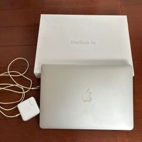 【TV接続ケーブル付】MacBook Air 2017 (8G/128G)