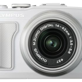 【中古】OLYMPUS ミラーレス一眼 PEN Lite E-PL6 レンズキット ホワイト E-PL6 LKIT WHT