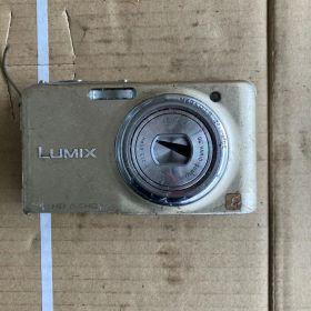 Panasonic LUMIX DMC-FX77 本体