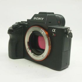 【中古】 (ソニー) SONY ILCE-7RM2 B アルフア7RII ボデイ【中古カメラ デジタル一眼】 ランク：B