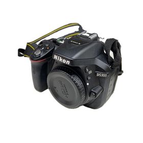 Nikon◆デジタル一眼カメラ D5300 18-140 VR レンズキット [ブラック]//