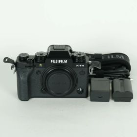 [美品 | シャッター数3,220回] FUJIFILM X-T4 [ボディ ブラック] | FUJIFILM Xマウント