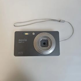 通電確認済 movio MAF100 コンパクトデジタルカメラ 本体