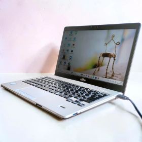 富士通 ノートパソコン LIFEBOOK S938/S Windows11 第８世代 Core i5-8350U メモリ８GB SSD２５６GB 13.3インチ webカメラ フルHD 新品マウス付