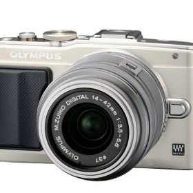【中古】OLYMPUS ミラーレス一眼 PEN Lite E-PL6 レンズキット シルバー E-PL6 LKIT SLV
