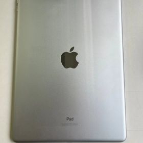 美品 iPad (第8世代) Wi-Fi 32GB シルバー MYLA2J/A - Q1GD