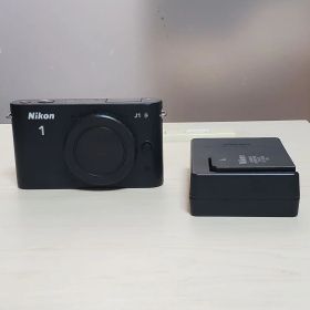 Nikon 1 J1 ボディ ブラック ショット数 約1,200回
