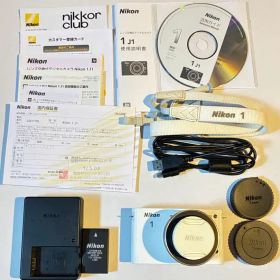Nikon 1 J1 ホワイト 本体 レンズキット