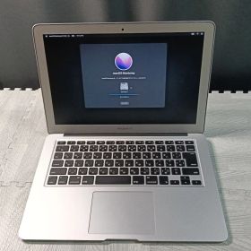 Apple MacBook Air 2017 (13インチ)