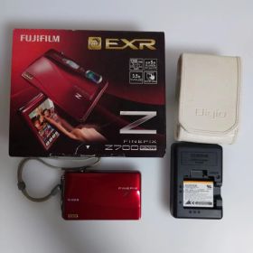 FUJIFILM FinePix Z700EXR デジタルカメラ 箱