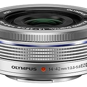 【中古】［非常に良い］Olympus M.Zuiko Digital - Zoom lens - 14 mm - 42 mm - f/3.5-5.6 ED EZ - Micro Four Thirds - for Olympus E-P5, E-PL1s, E-PL3, E-PL5, E-P