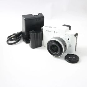 ニコン Nikon1 V1 ホワイト + 1NIKKOR 10-30mm VR レンズセット 【シャッター数5740回】