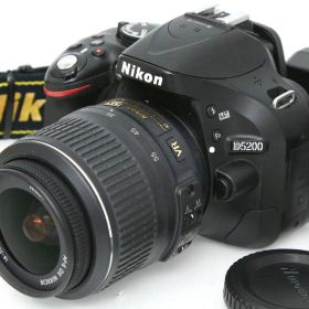 【中古】【並品】ニコン D5200 18-55 VR レンズキット CA01-R7920-3V2A ニコン デジタル一眼レフ APS-C DX Fマウント レンズキット 標準ズーム 手ブレ補正 高画質 小型軽量 初心者