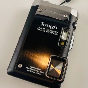 OLYMPUS TOUGH TG-810 本体