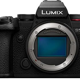 【中古】パナソニック(Panasonic) パナソニック フルサイズミラーレス一眼カメラ S5M2 ボディ ブラック DC-S5M2