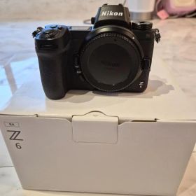 Nikon Z 6 ミラーレス一眼カメラ 本体