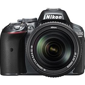 【中古】【39shop】Nikon★デジタル一眼レフカメラ D5300 18-140VR レンズキット グレー D5300LK18-140VRGY(非常に良い)