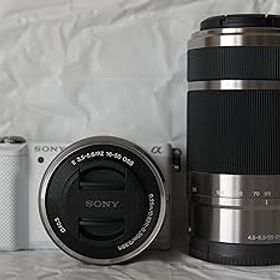 【中古】【39shop】SONY★ミラーレス一眼 α5000 ダブルズームレンズキット ホワイト ILCE-5000Y-W(非常に良い)