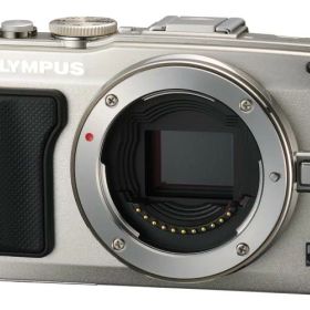 【中古】OLYMPUS ミラーレス一眼 PEN Lite E-PL6 ボディ シルバー E-PL6 BODY SLV